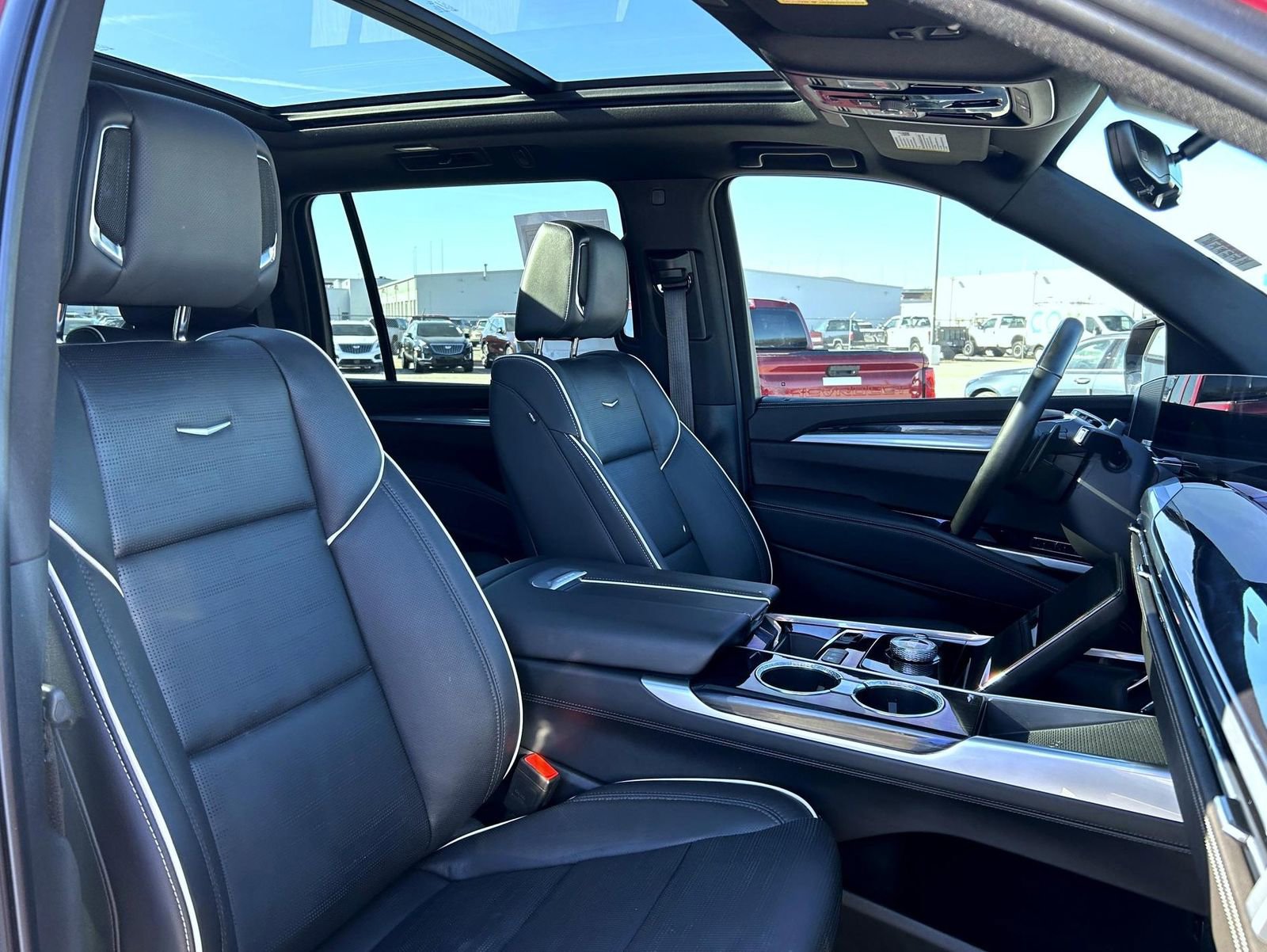 Certified 2025 Cadillac Escalade ESV Sport image 19