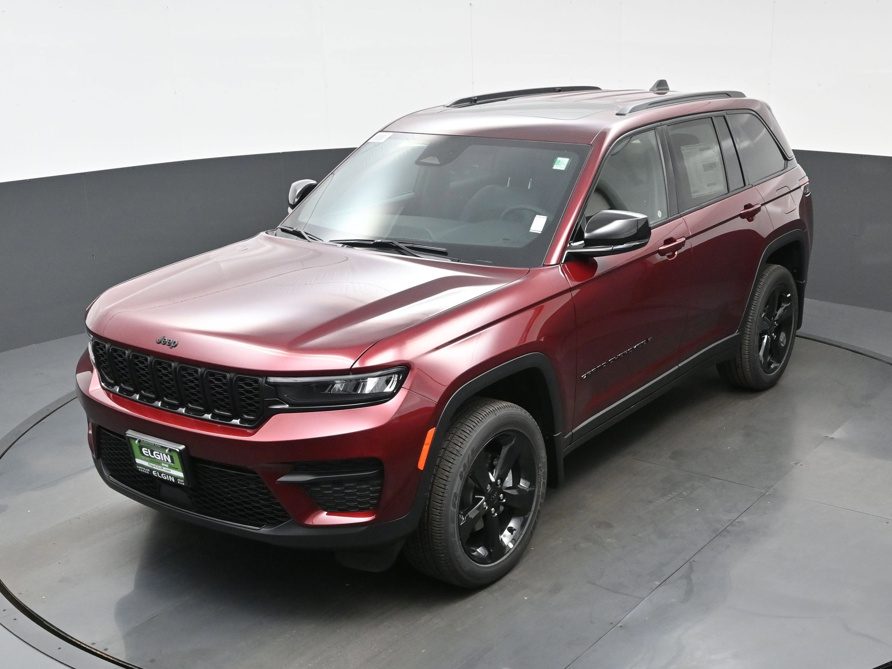 New 2025 Jeep Grand Cherokee Altitude image 18