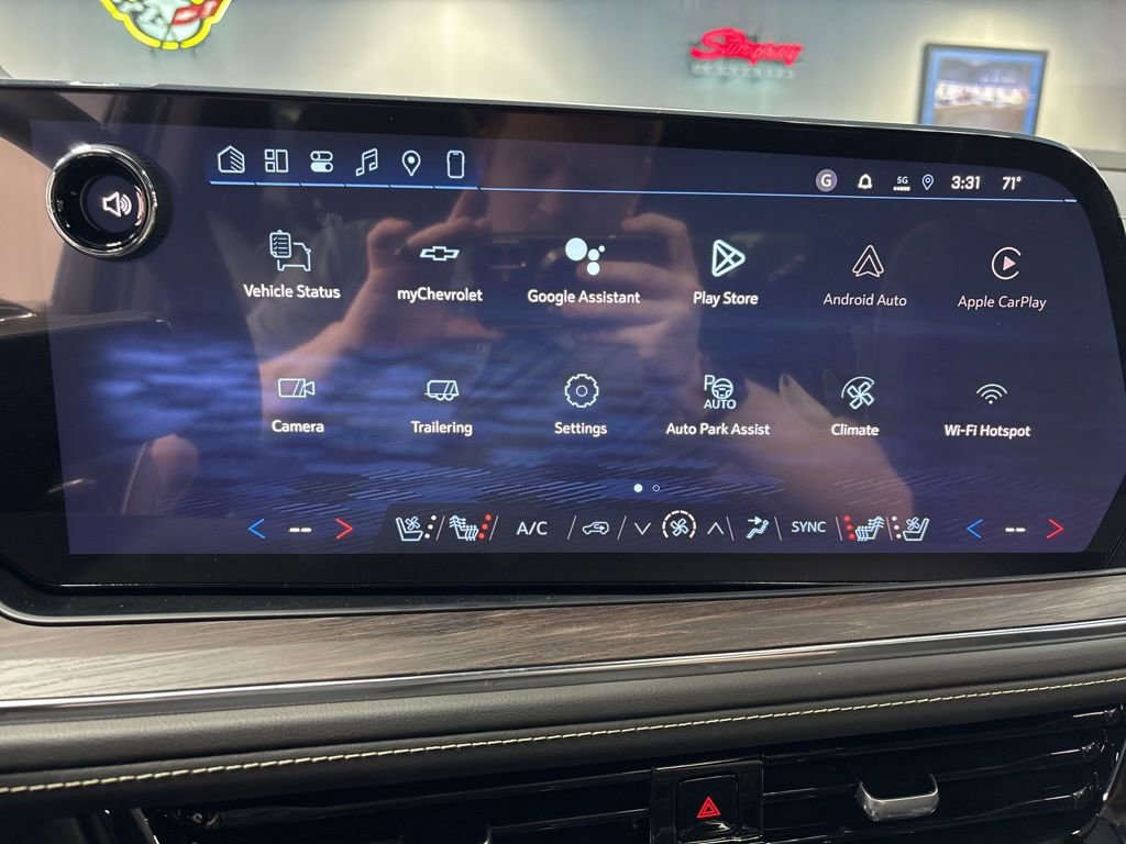 New 2026 Chevrolet Suburban Premier image 41