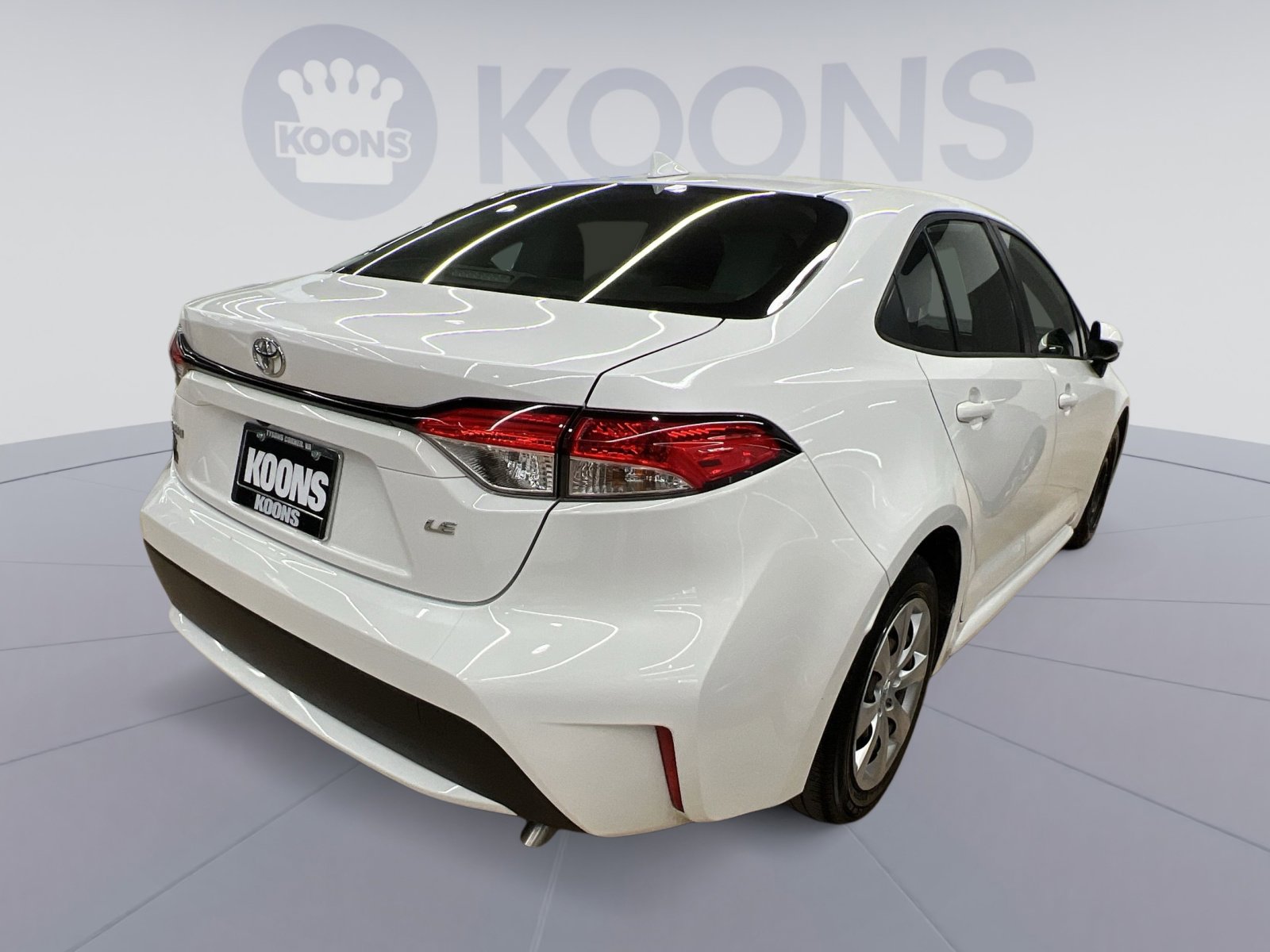 Used 2021 Toyota Corolla LE image 5