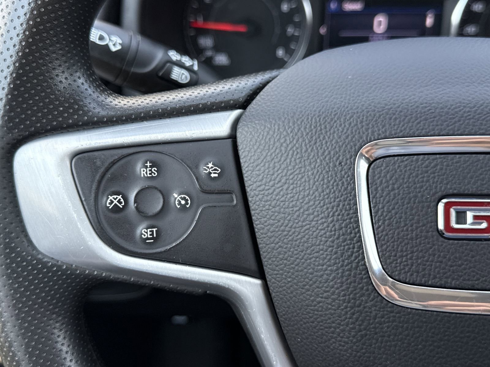 Used 2023 GMC Terrain SLE w/ Driver Convenience Package AWD/4WD image 20