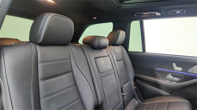 Used 2025 Mercedes-Benz GLS 450 4MATIC image 25