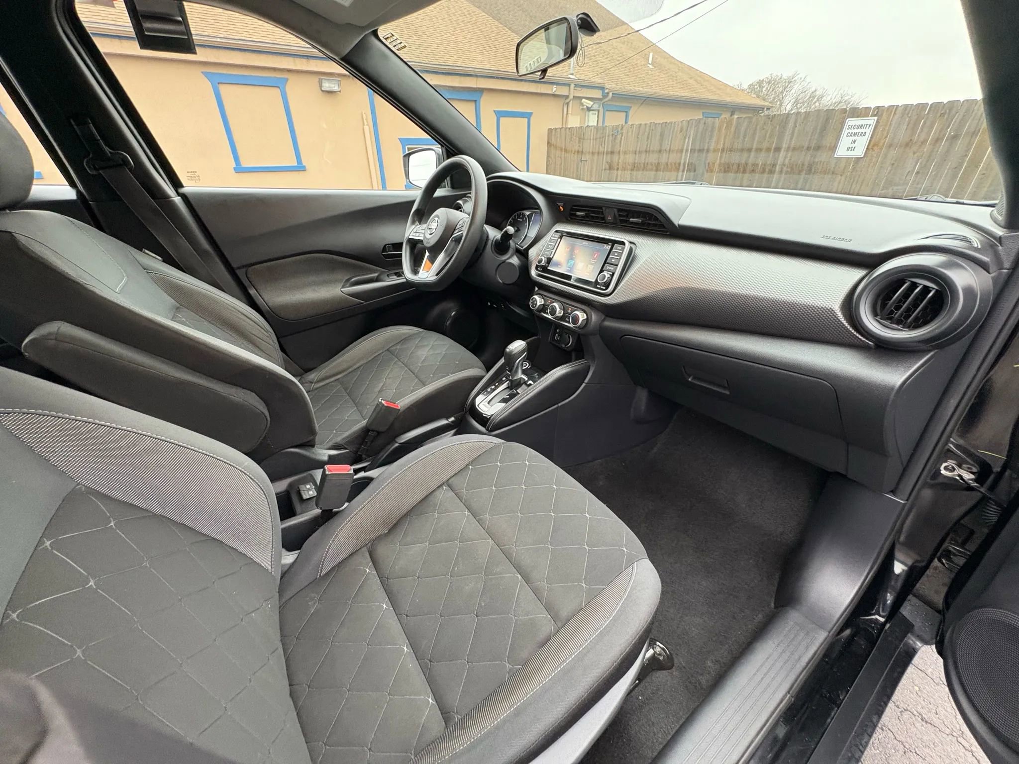 Used 2019 Nissan Kicks S image 10