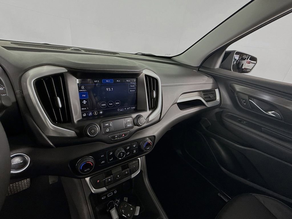Used 2023 GMC Terrain SLT w/ Elevation Edition image 17