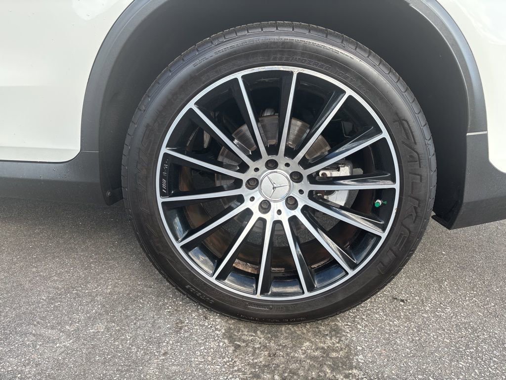 Used 2018 Mercedes-Benz GLC 43 AMG 4MATIC image 10