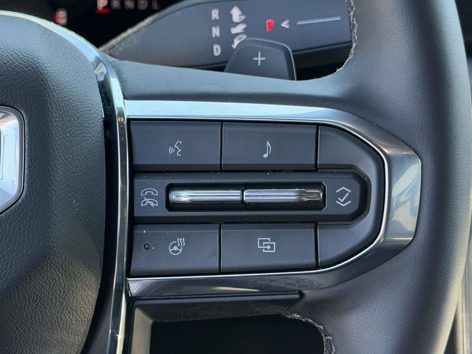 New 2026 GMC Yukon Elevation AWD/4WD image 12
