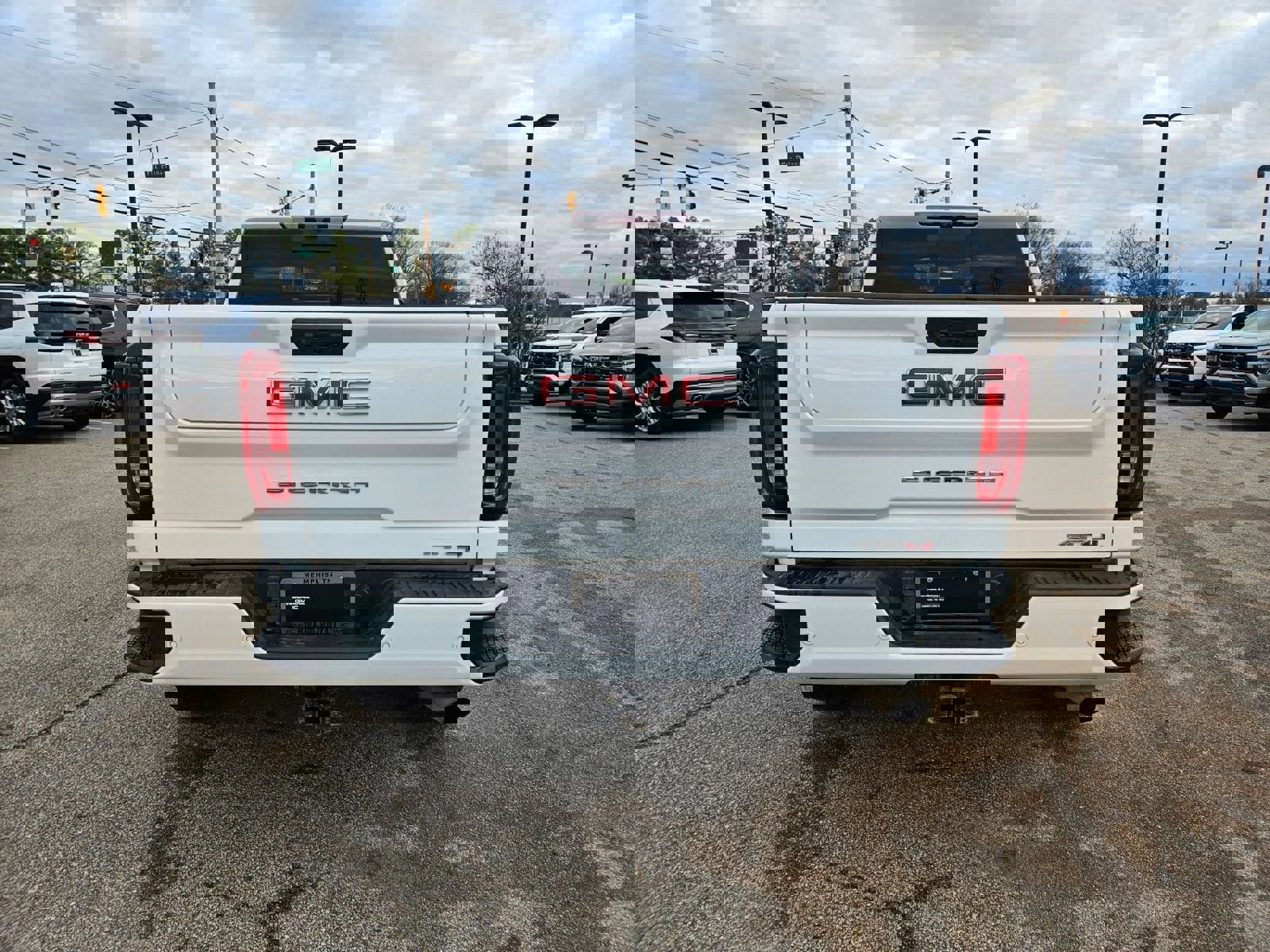 Used 2021 GMC Sierra 2500 AT4 w/ AT4 Premium Plus Package image 5