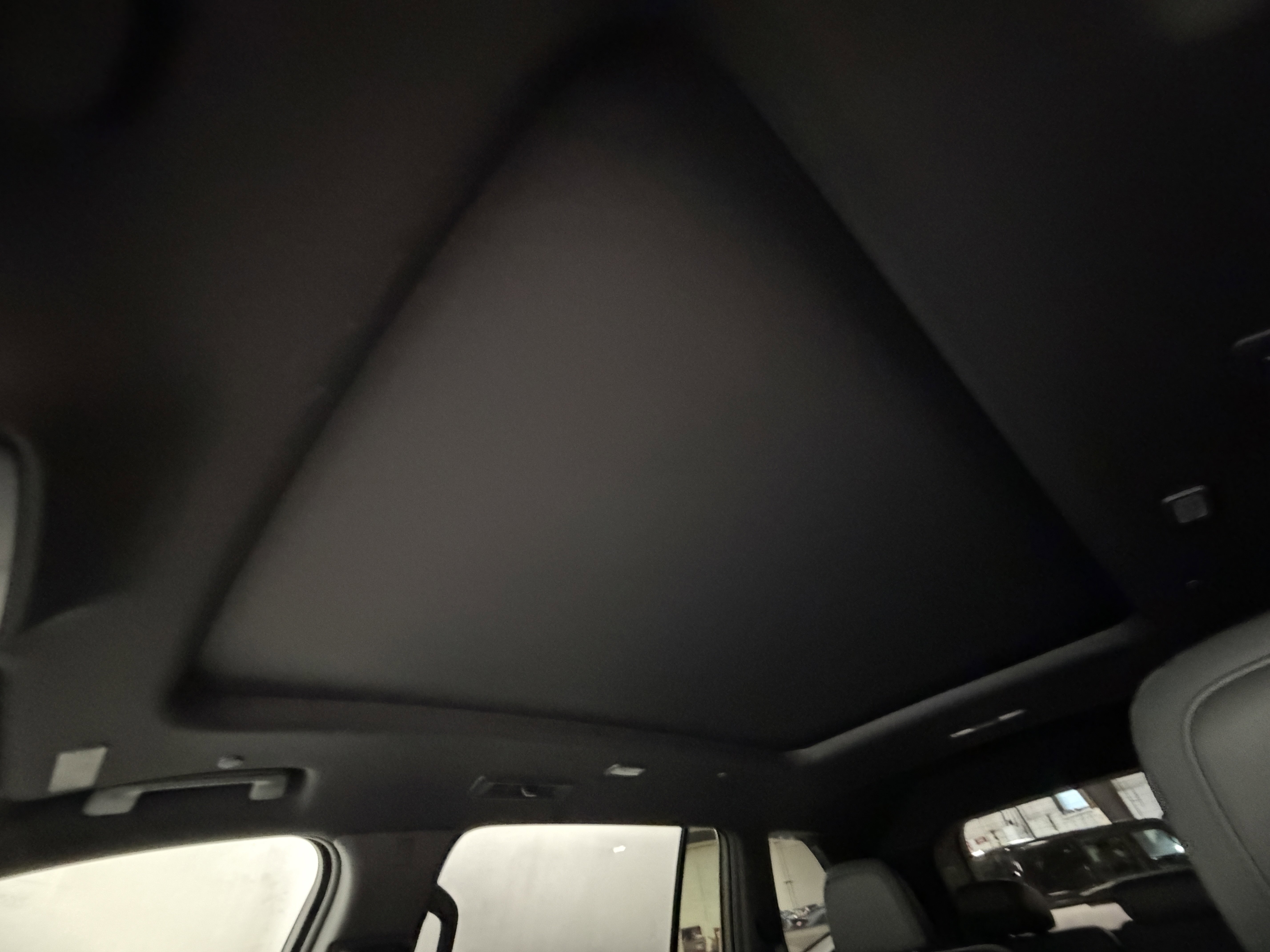 Used 2025 GMC Acadia AT4 w/ Luxury Package image 7