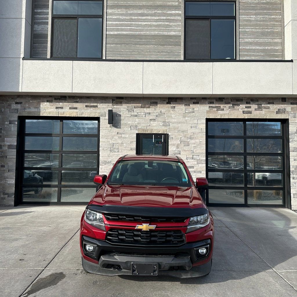 Used 2021 Chevrolet Colorado LT w/ LT Convenience Package AWD/4WD image 8