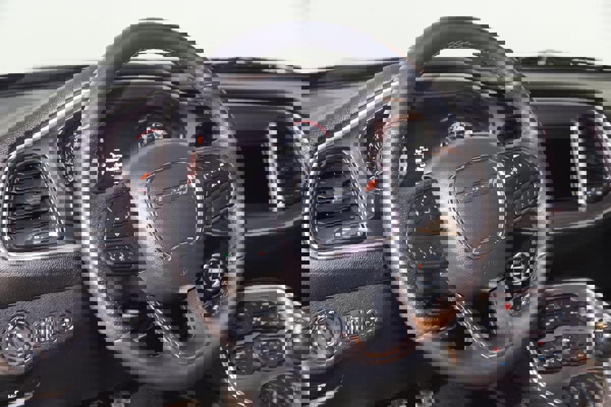 Used 2022 Dodge Challenger R/T w/ Blacktop Package image 6