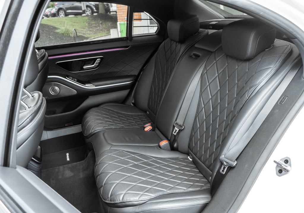 Used 2021 Mercedes-Benz S 580 4MATIC Sedan w/ AMG Line image 23
