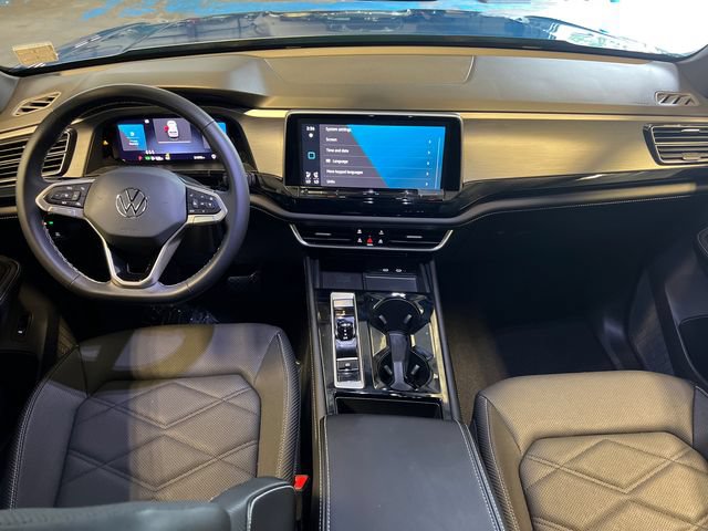 Certified 2024 Volkswagen Atlas Cross Sport SE FWD image 19