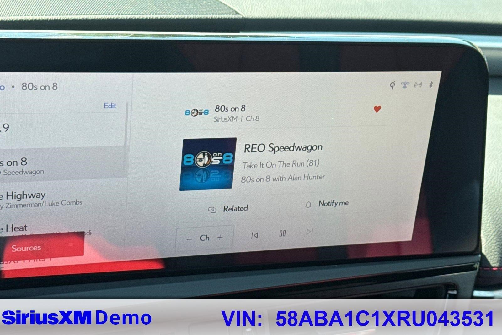 Used 2024 Lexus ES 300h F Sport w/ Accessory Package (Z2) image 34