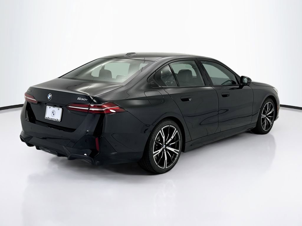 New 2026 BMW 530i xDrive w/ M Sport Package AWD/4WD image 5