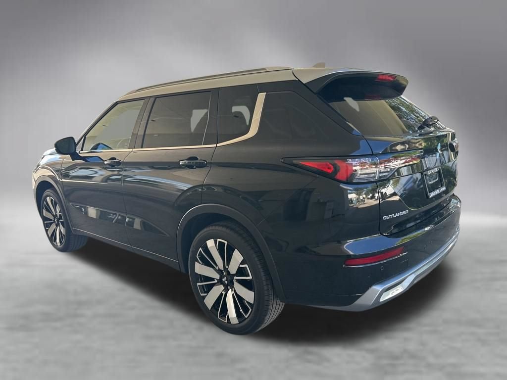 New 2025 Mitsubishi Outlander AWD image 4