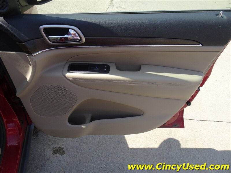 Used 2011 Jeep Grand Cherokee Overland AWD/4WD image 35
