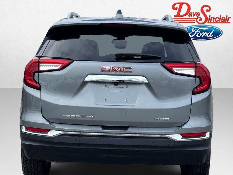 Used 2023 GMC Terrain SLT image 8