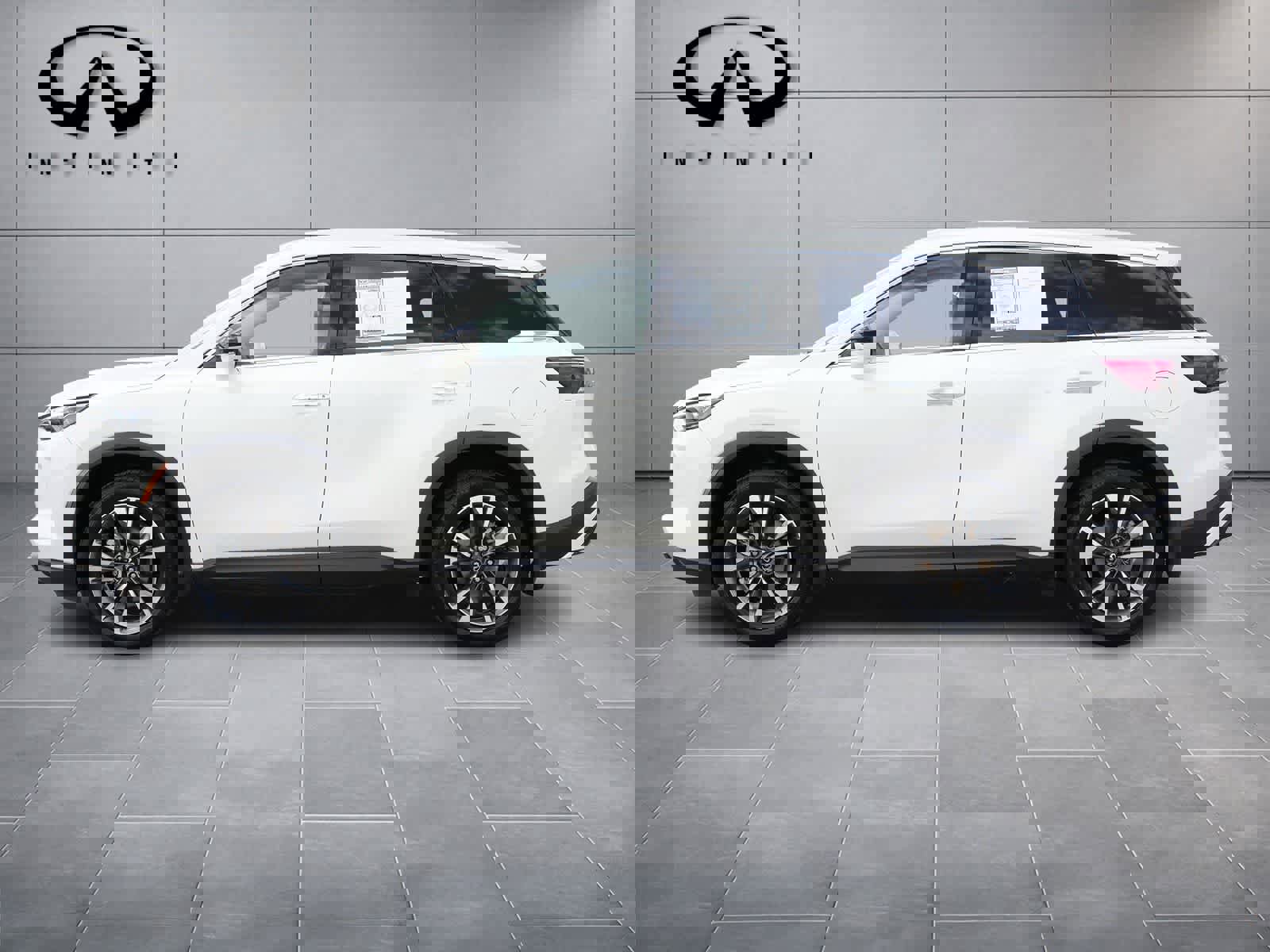 Certified 2023 INFINITI QX60 Luxe w/ Cargo Package FWD image 4