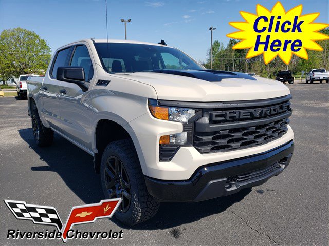 New 2026 Chevrolet Silverado 1500 Custom Trail Boss w/ Dark Appearance Package image 1