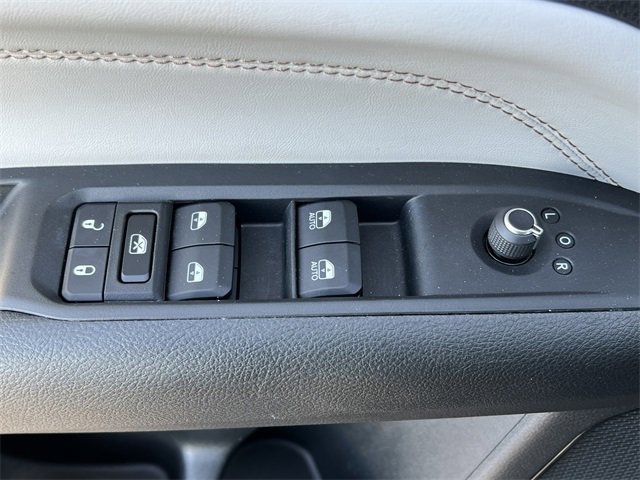 Certified 2022 Jeep Compass Limited image 17