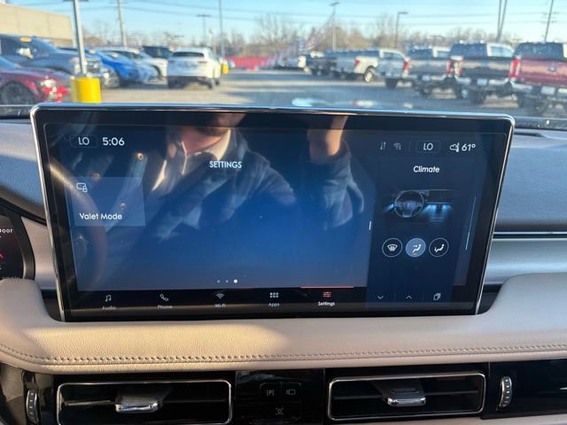 Used 2023 Lincoln Nautilus AWD image 20