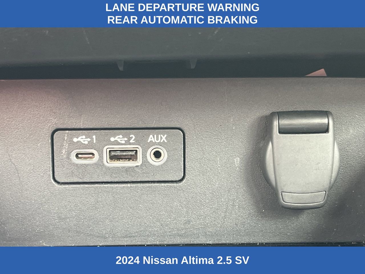 Used 2024 Nissan Altima 2.5 SV image 6