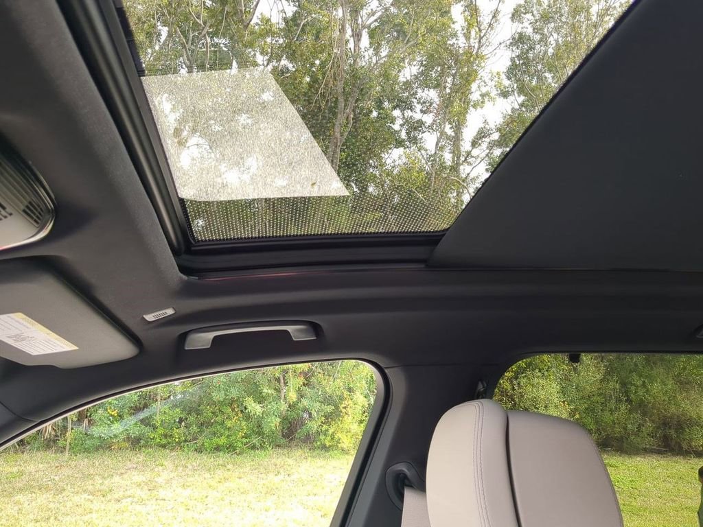 New 2026 BMW X5 M60i image 20