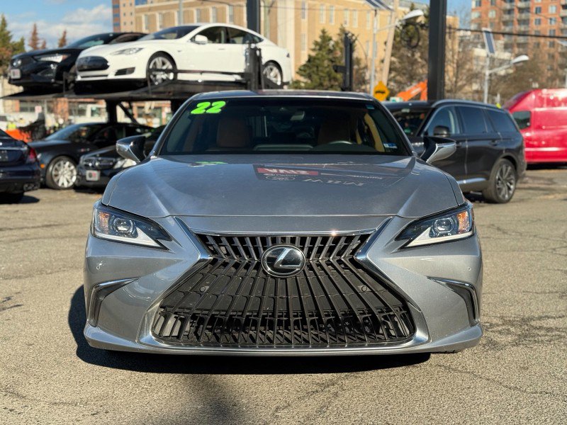 Used 2022 Lexus ES 350 w/ Premium Package image 4