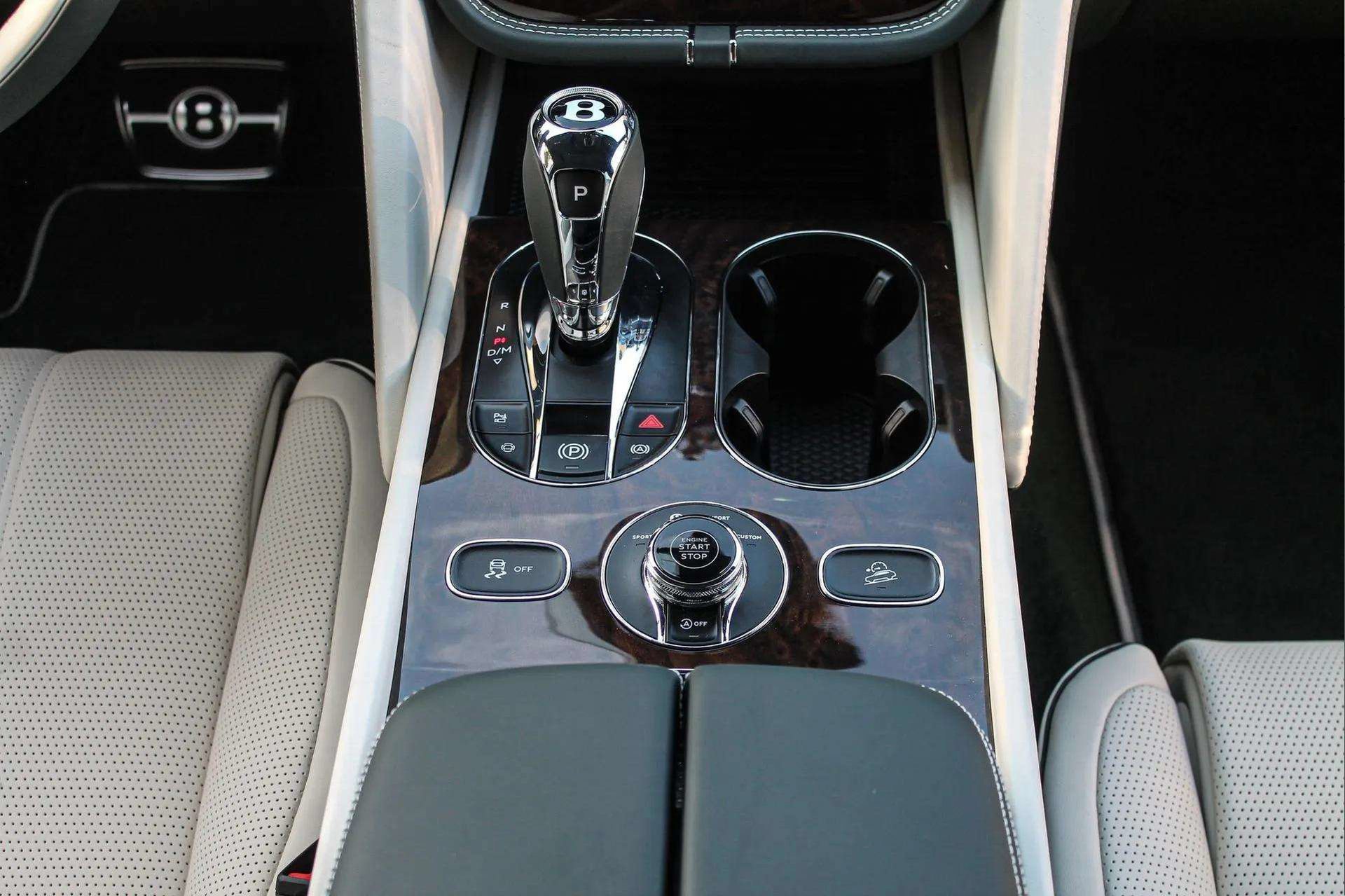 Certified 2024 Bentley Bentayga Extended Wheelbase AWD/4WD image 24