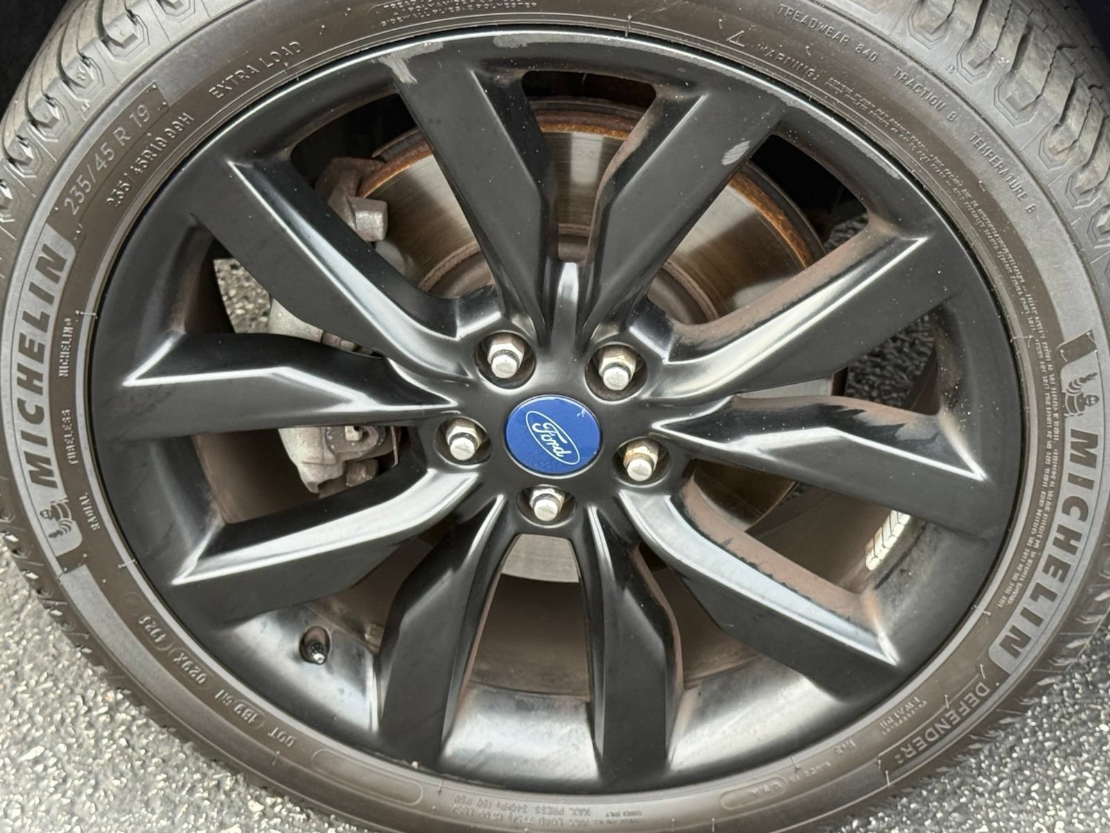 Used 2018 Ford Escape Titanium w/ Ford Safe & Smart Package AWD/4WD image 11