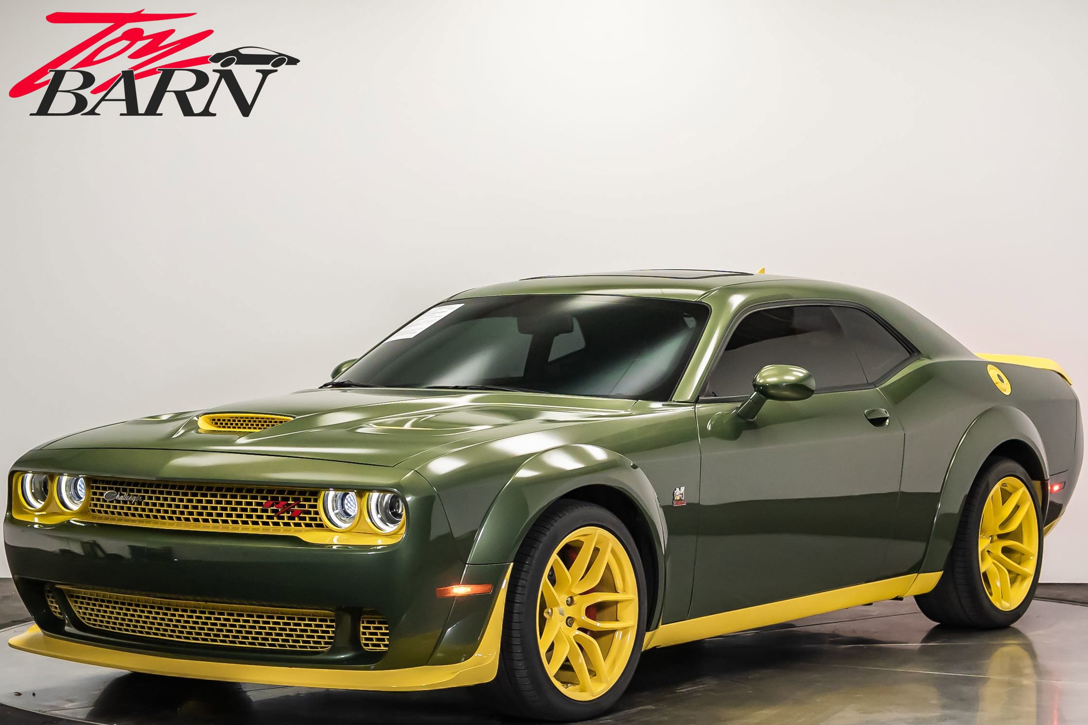 Used 2022 Dodge Challenger R/T Scat Pack image 1