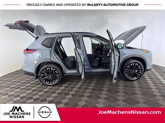 New 2026 Nissan Rogue Dark Armor AWD/4WD image 13