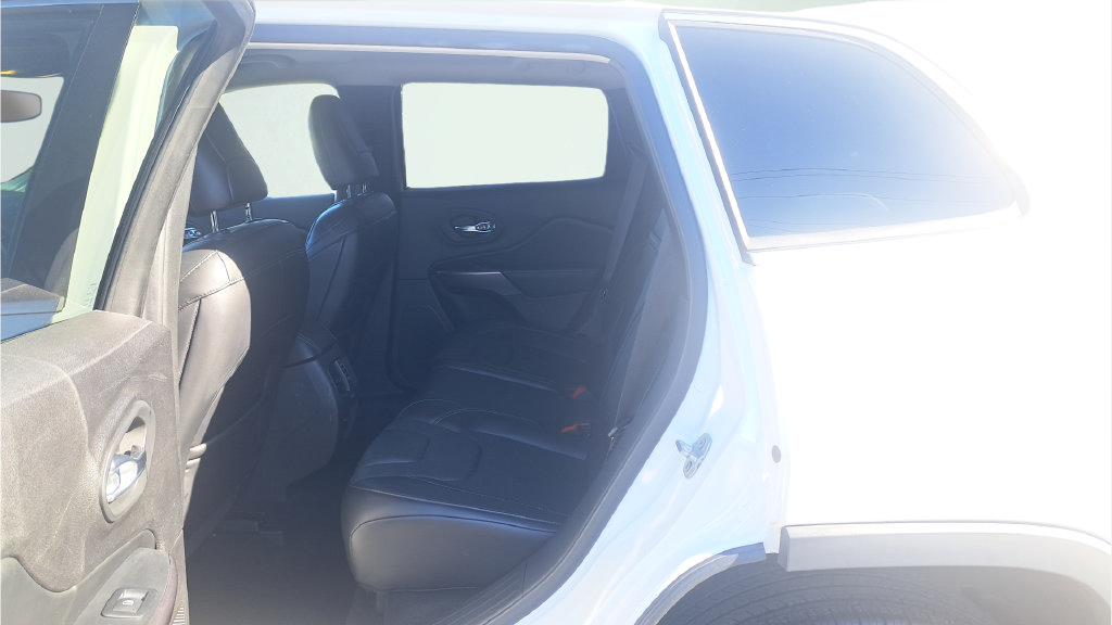 Used 2019 Jeep Cherokee Limited AWD/4WD image 24