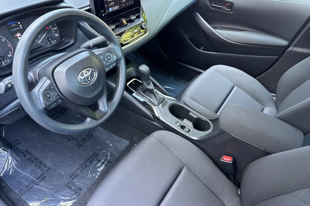 Certified 2025 Toyota Corolla LE FWD image 9