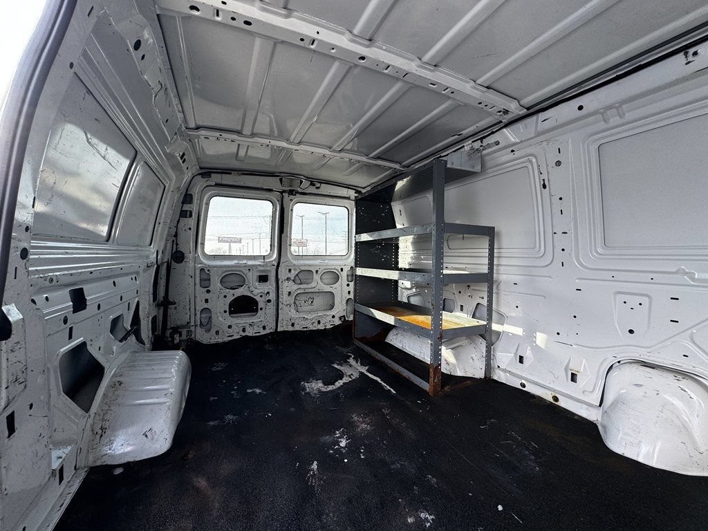 Used 2008 Ford E-250 and Econoline 250 RWD image 16