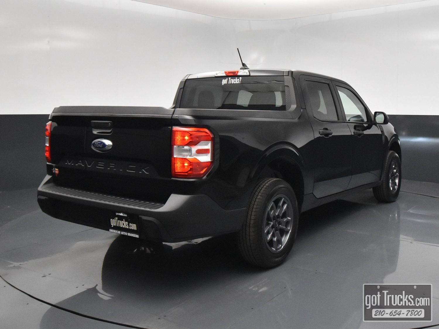 Used 2024 Ford Maverick XL FWD image 45