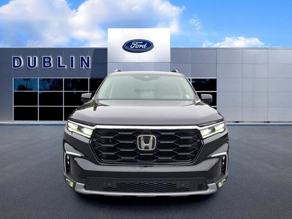 Used 2025 Honda Pilot Elite image 2