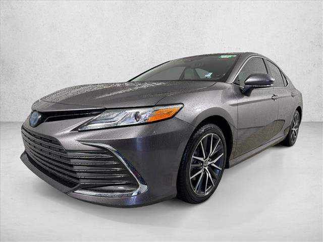 Used 2022 Toyota Camry XLE FWD image 7