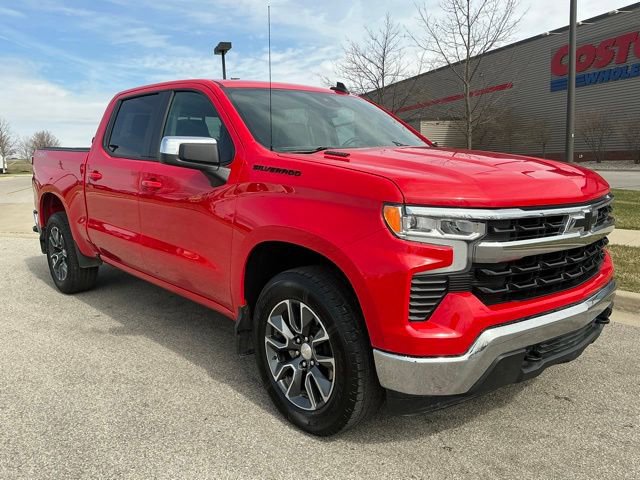 Used 2023 Chevrolet Silverado 1500 LT w/ Convenience Package II image 2