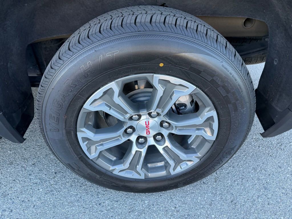 Used 2024 GMC Sierra 1500 SLT image 13