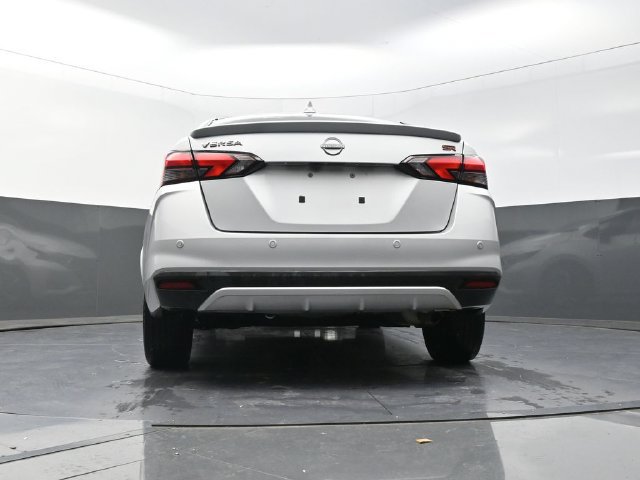 Used 2024 Nissan Versa SR FWD image 36