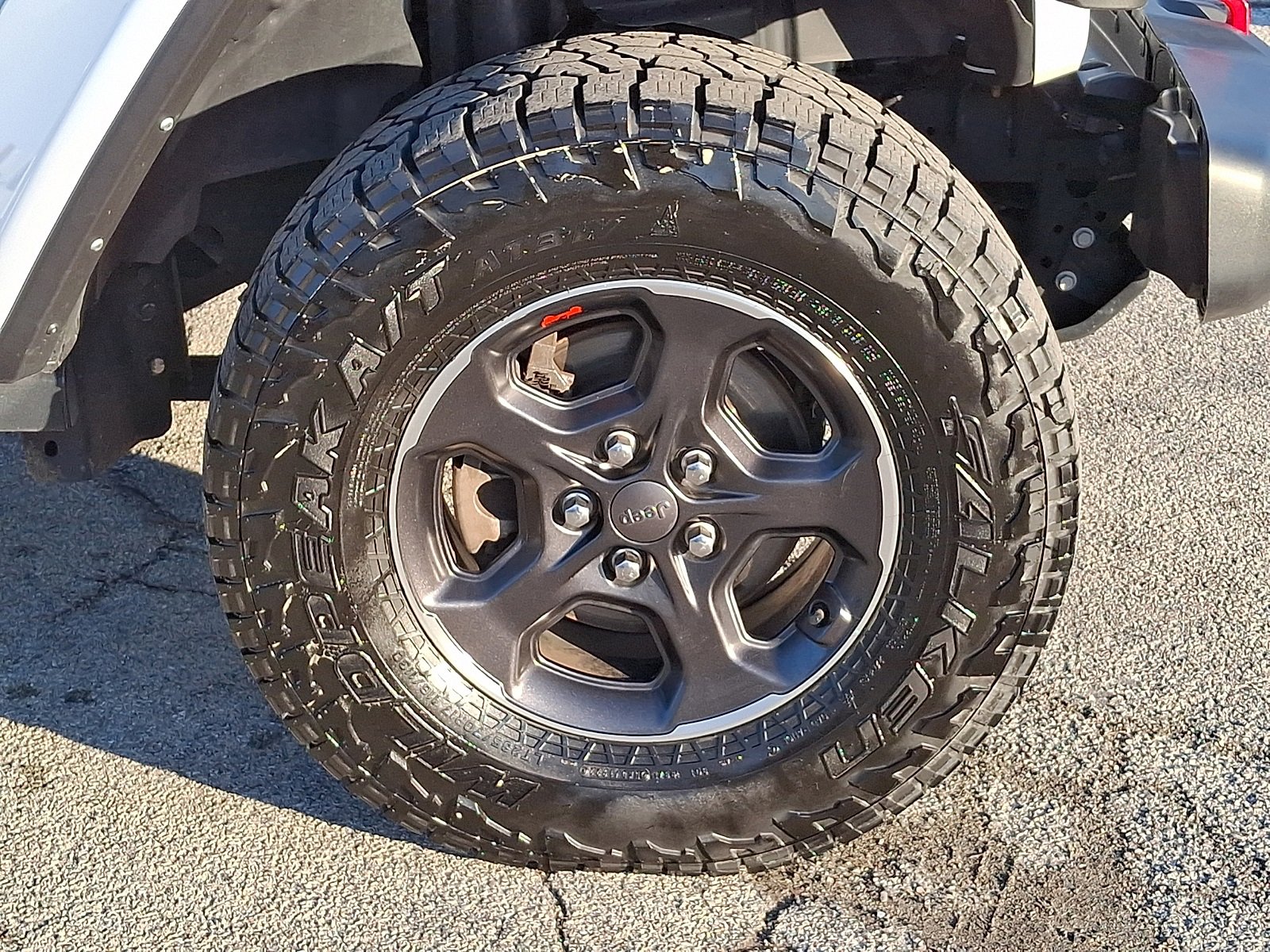 Used 2023 Jeep Gladiator Rubicon w/ LED Lighting Group image 9