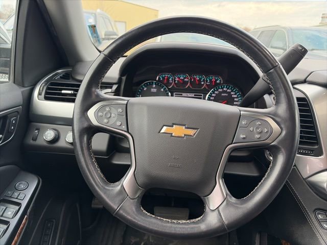 Used 2020 Chevrolet Suburban Premier image 14