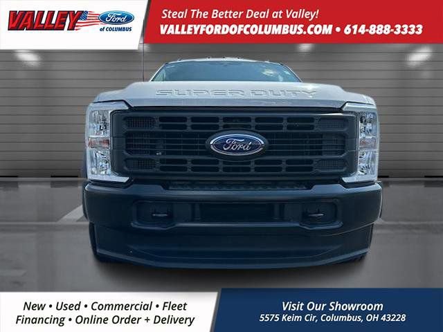 New 2025 Ford F550 4x4 Crew Cab Super Duty image 2