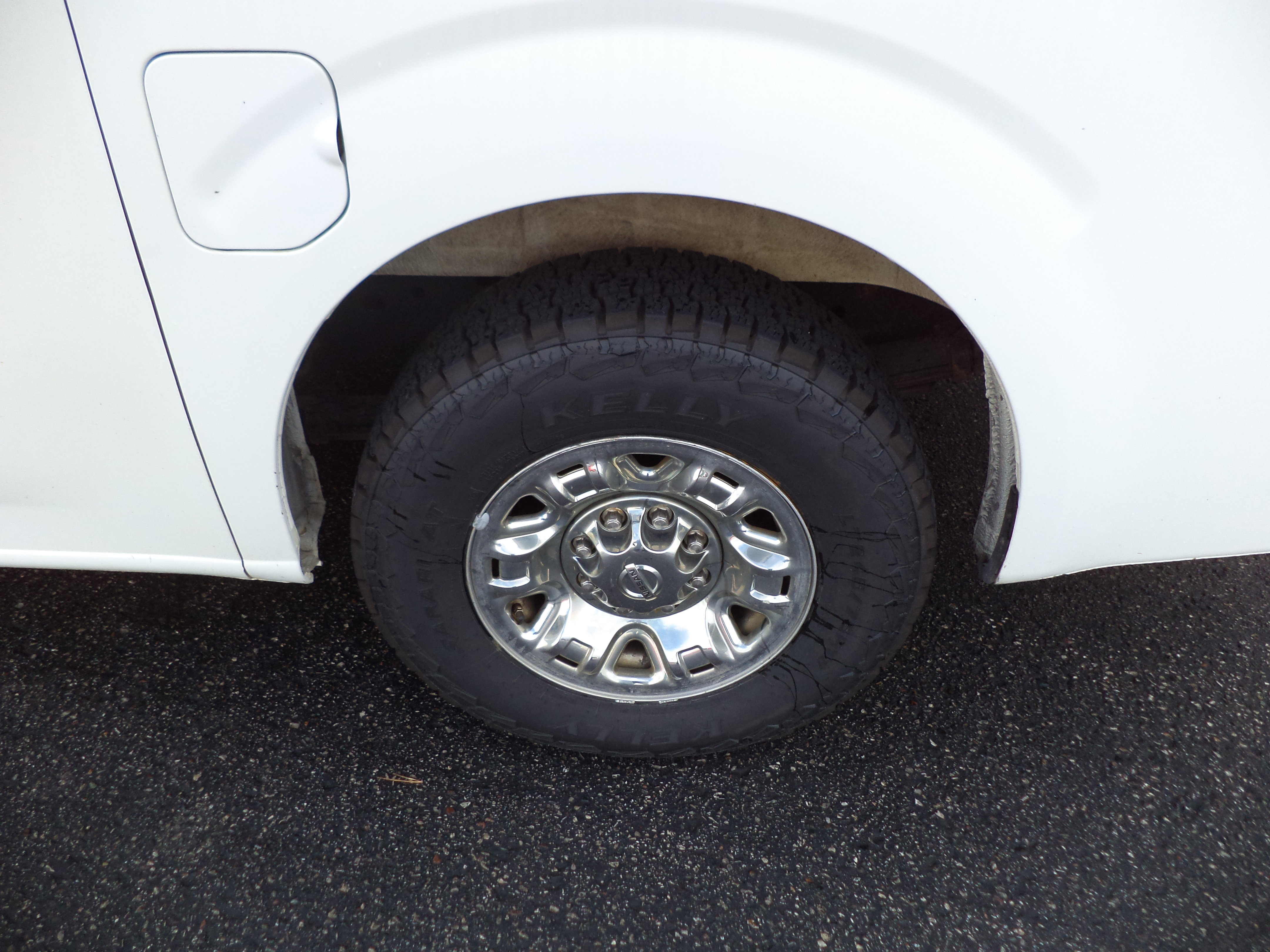 Used 2020 Nissan NV 3500 SL w/ Back Door Glass Package image 3