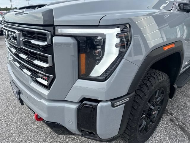 Used 2025 GMC Sierra 2500 AT4 w/ AT4 Premium Plus Package AWD/4WD image 14