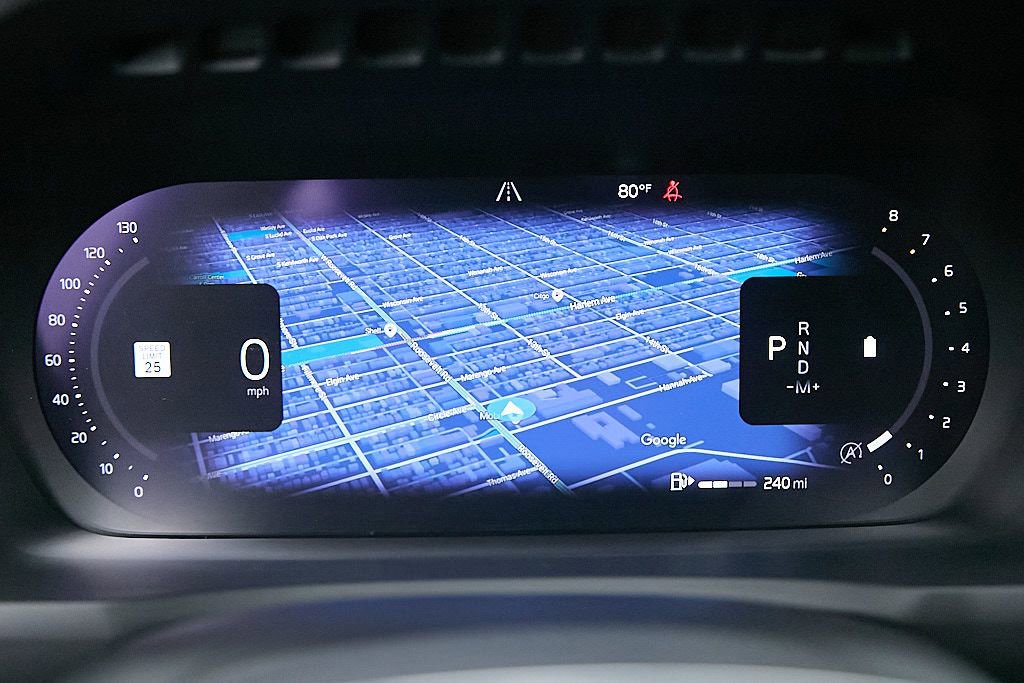 Certified 2023 Volvo XC90 B6 Plus AWD/4WD image 31