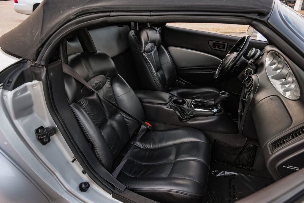 Used 2001 Chrysler Prowler RWD image 25