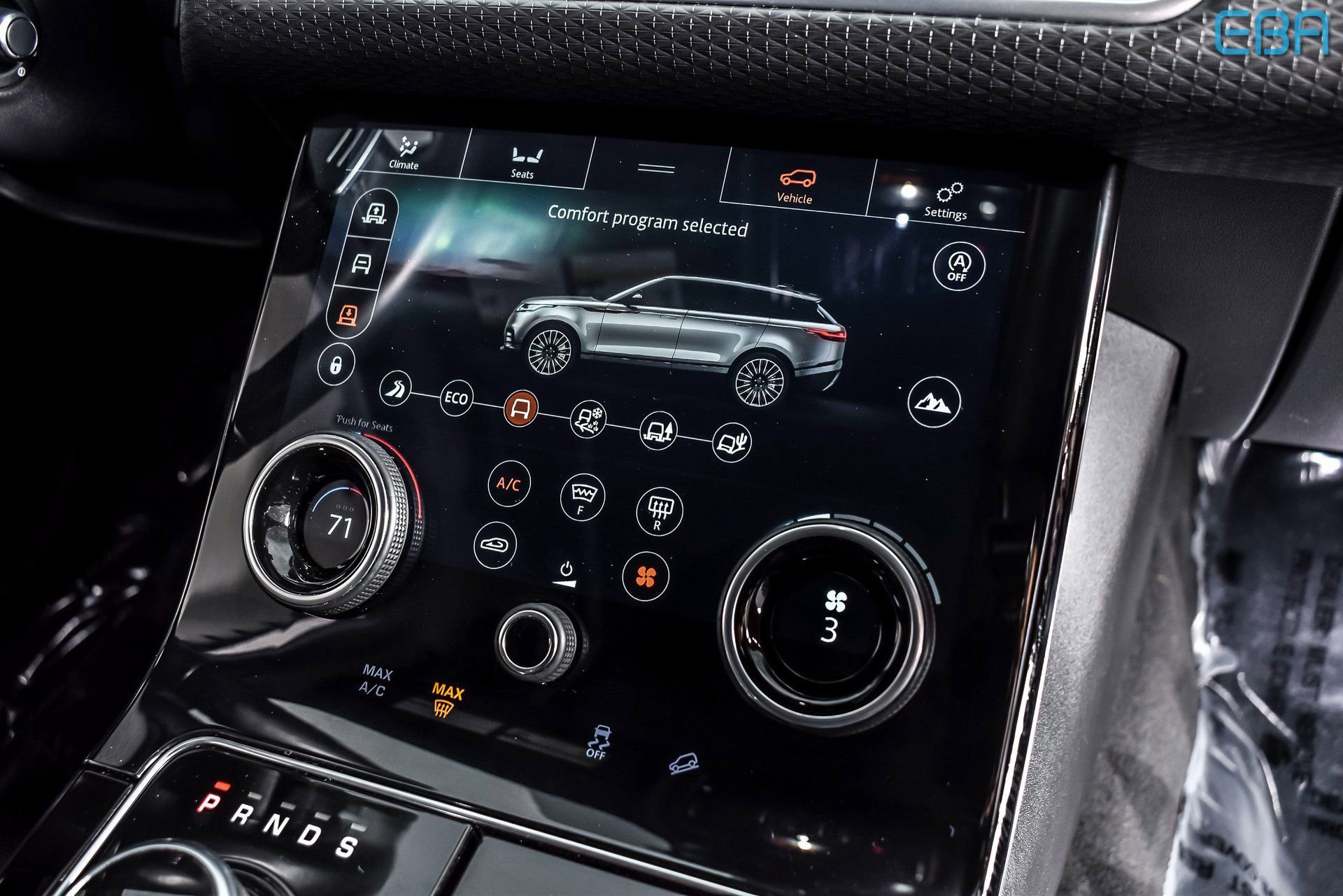 Used 2020 Land Rover Range Rover Velar R-Dynamic S image 27