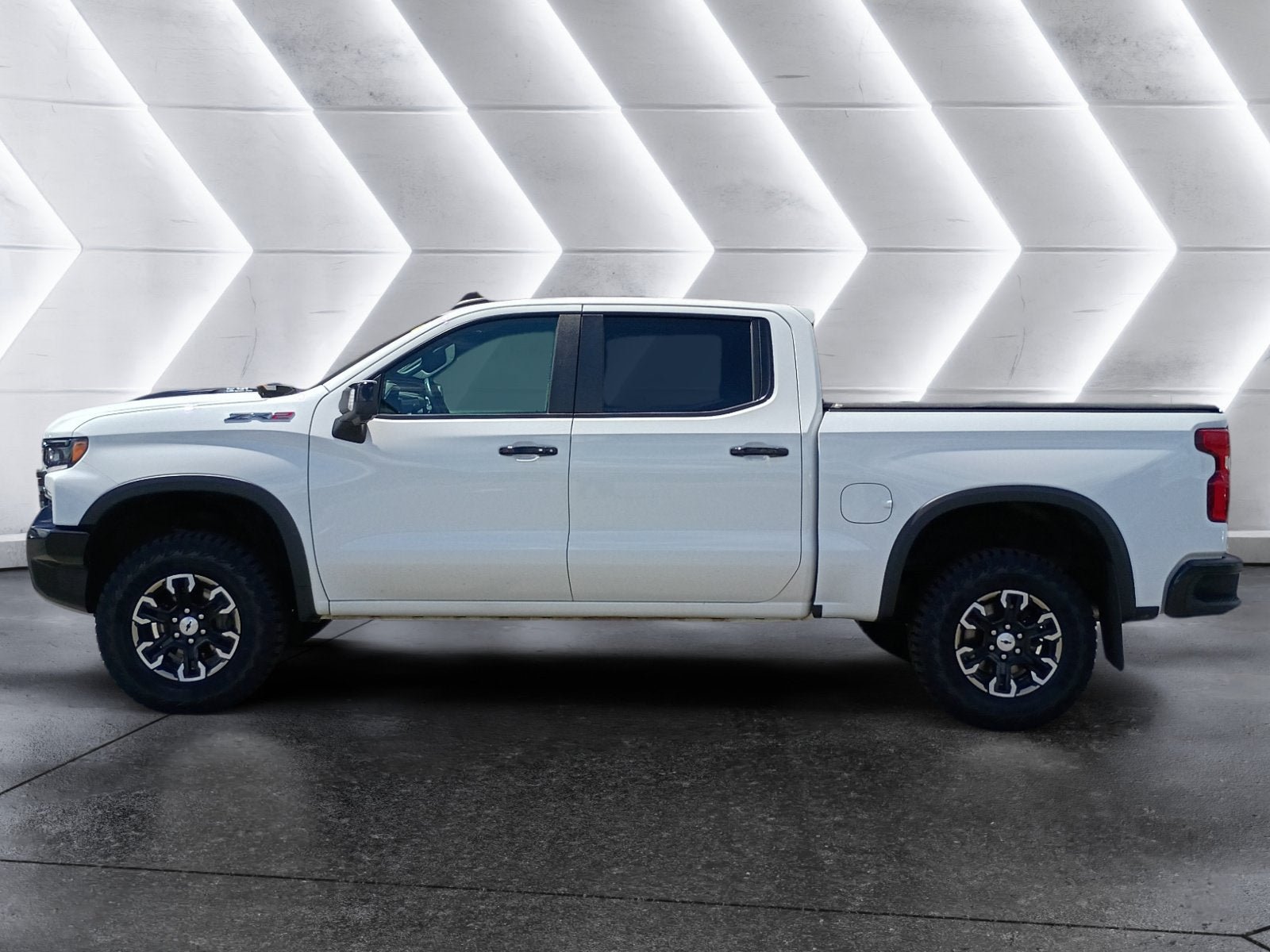 Used 2022 Chevrolet Silverado 1500 ZR2 AWD/4WD image 3